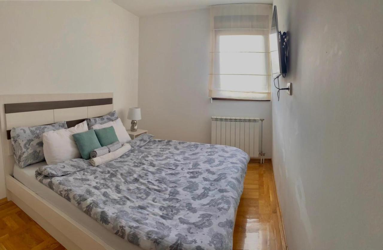 Max Apartment