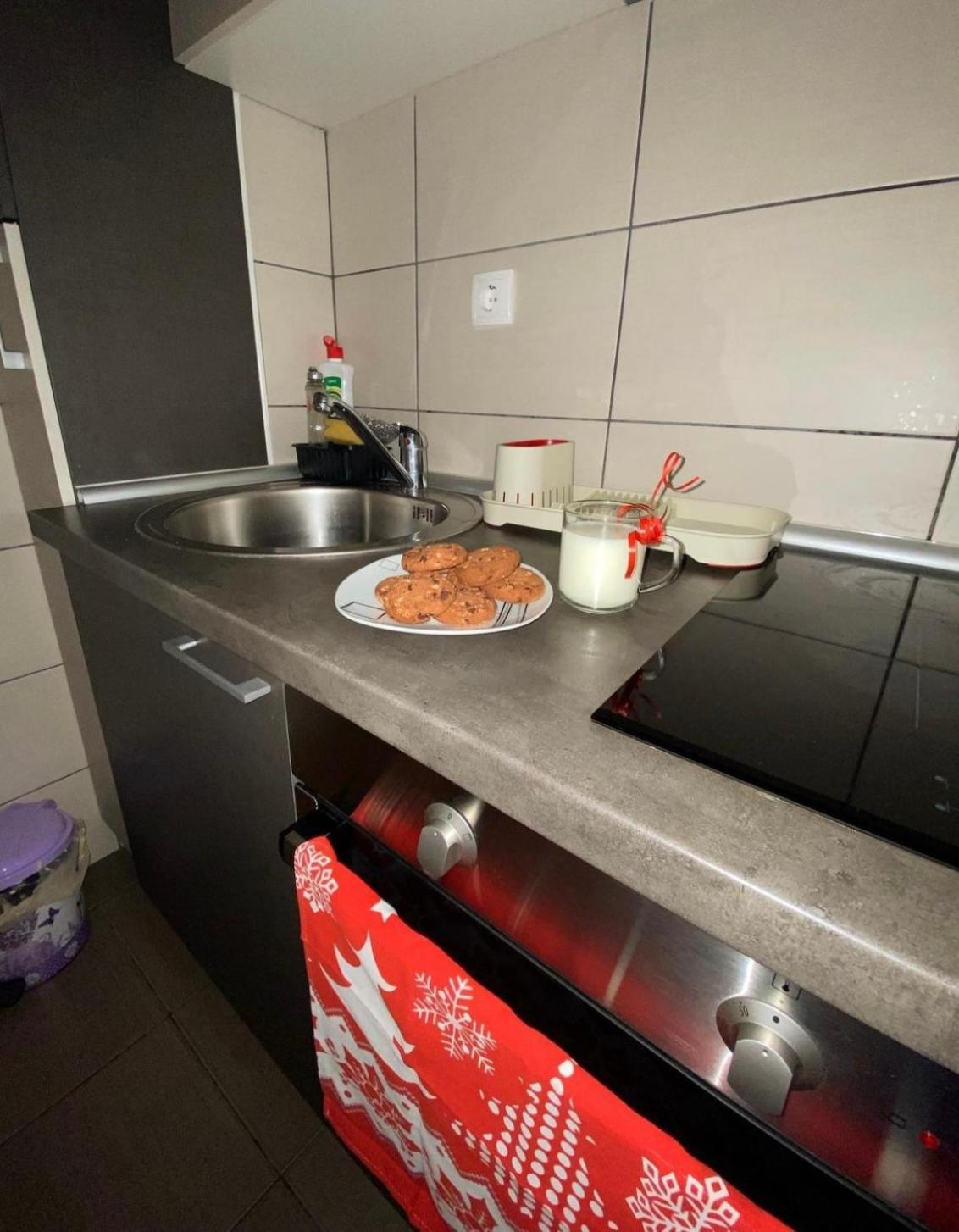 Max Apartment *